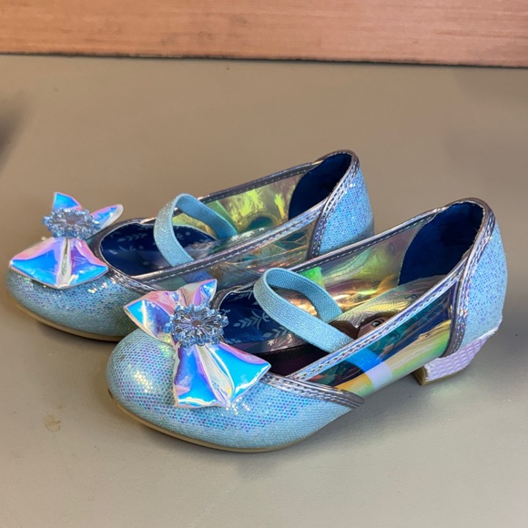 Disney Frozen II Iridescent Blue Dress Shoes - Picture 3 of 7